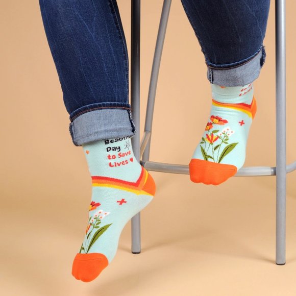 Health Care Heroes -Save Lives- Novelty Socks S/M - Picture 8 of 9